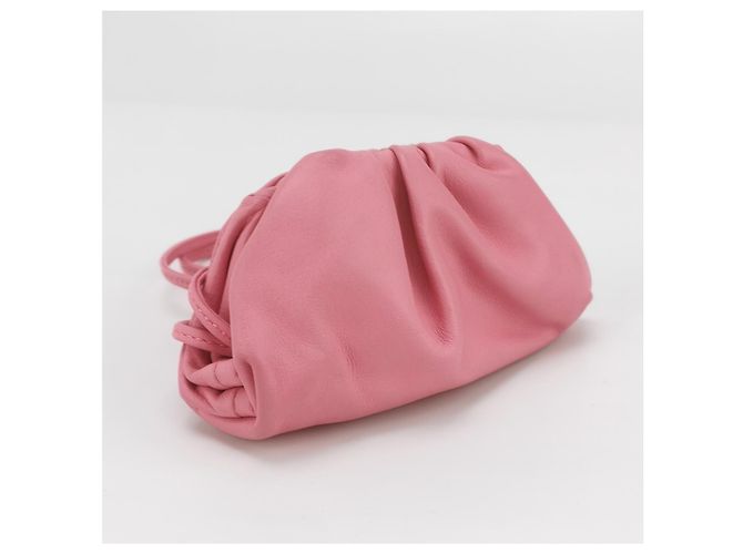 Mini portafoglio Bottega Veneta Cloud rosa in agnello - vista 4