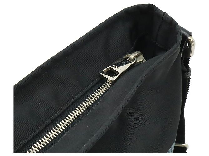 Borsa a Spalla in Nylon e Pelle Diamante Gucci Nero - vista 6