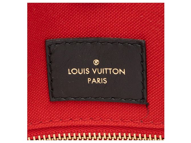 Sac Onthego MM en toile Monogram géant Louis Vuitton Marron - vue 7