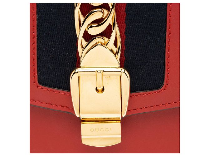 Gucci Leather Sylvie Super Mini Bag Rosso - vista 9