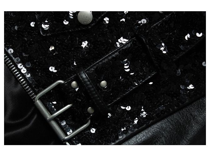 Giacca in pelle di agnello con paillettes nera di Saint Laurent - vista 6