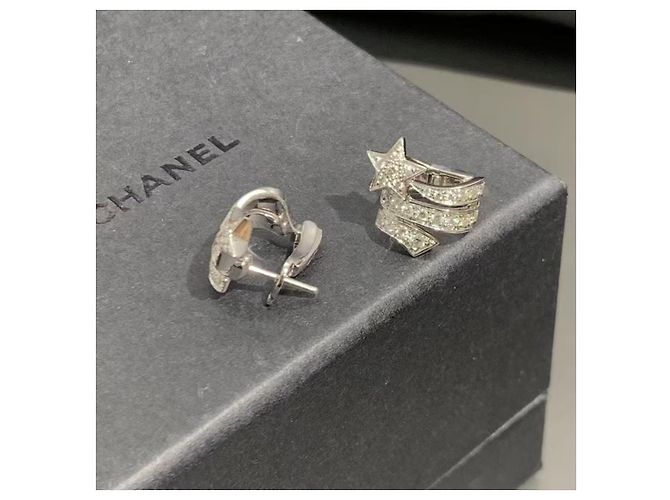 Orecchini Chanel Etoile Filante in oro bianco 18k e diamanti Argento - vista 2