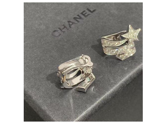 Orecchini Chanel Etoile Filante in oro bianco 18k e diamanti Argento - vista 3
