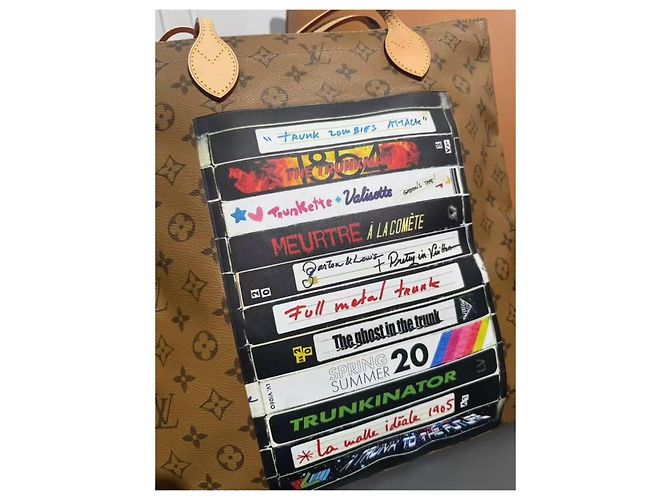 Louis Vuitton Borsa Tote Carry It in Pelle Marrone Graffiti - vista 5