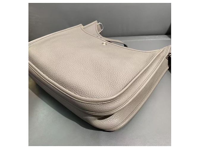 Hermès Evelyne 31 in pelle - Grigio - vista 4