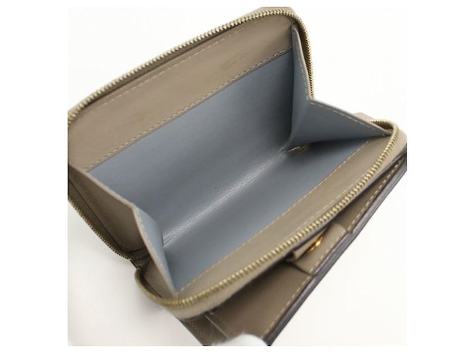 Fendi Bi-Fold Geldbörse in Beige - Ansicht 5