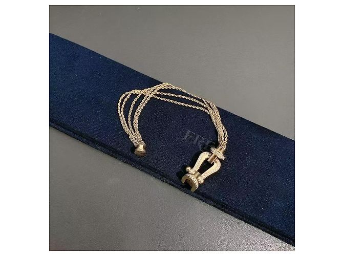 Bracciale Fred in Oro Rosa e Diamanti con Chiusura a Cavallo D'oro - vista 4