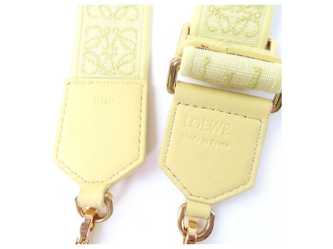 Cintura a spalla in pelle con logo Anagram Loewe Giallo - vista 7