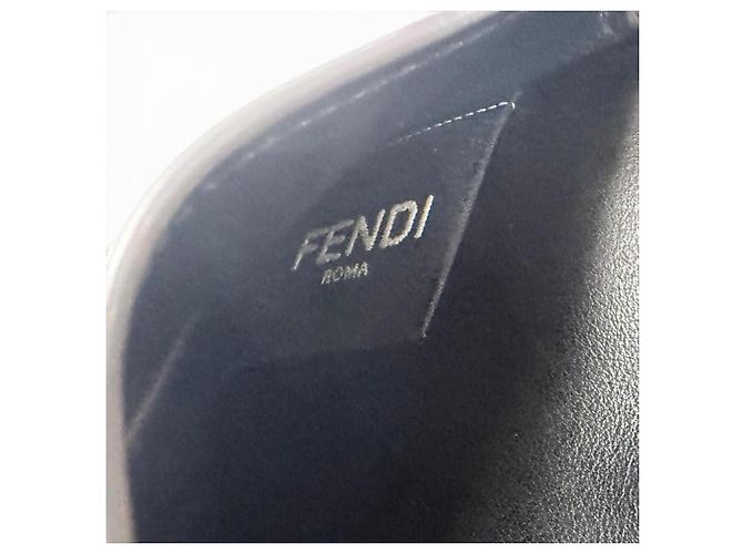 Fendi Leder Logo Hardware Bi-Fold Visitenkartenhalter Schwarz Metallisch - Ansicht 7