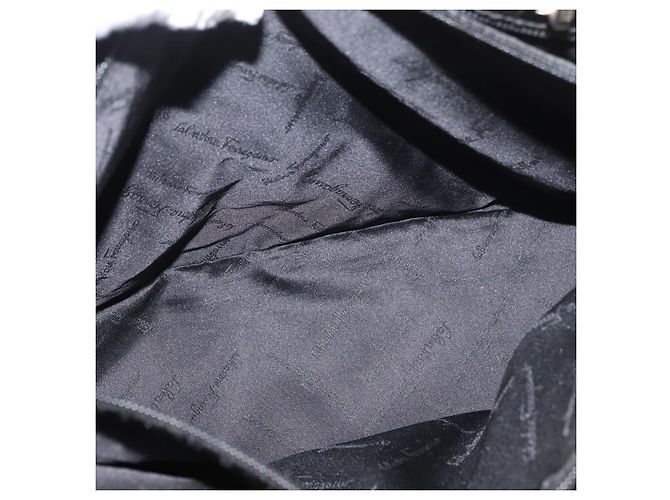 Salvatore Ferragamo Borsa Tote Gancini in Nylon Nero Argento Auth 176841A - vista 22