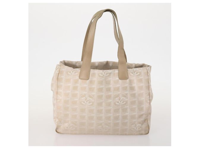 CHANEL Nuova linea di viaggio Borsa tote in nylon 2 pezzi Beige CC Auth ti3895 - vista 2