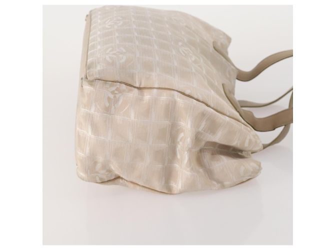 CHANEL Nuova linea di viaggio Borsa tote in nylon 2 pezzi Beige CC Auth ti3895 - vista 4