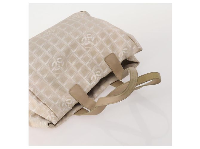 CHANEL Nuova linea di viaggio Borsa tote in nylon 2 pezzi Beige CC Auth ti3895 - vista 5