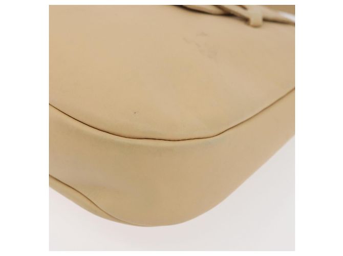 Borsa a Spalla Gancini in Pelle Beige Argento Auth 175046 di Salvatore Ferragamo - vista 15