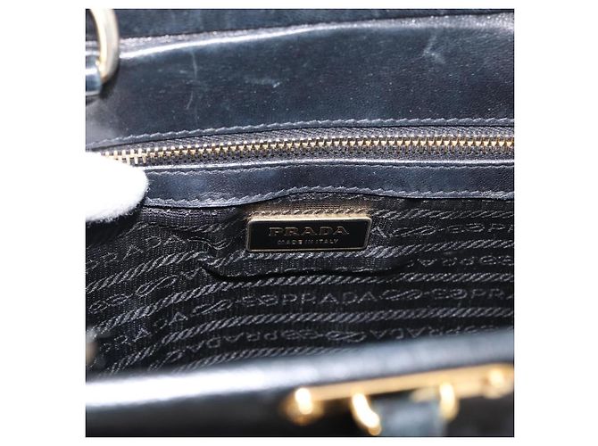 Prada Borsa Tote in Pelle Nera e Oro Auth 176925A Nero D'oro - vista 19
