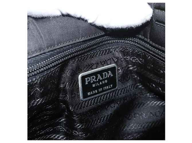 Prada Tote Bag aus schwarzem Nylon mit silberner Authentizität ep14354A - Ansicht 10