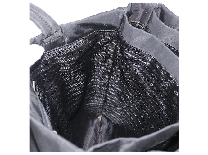 Prada Tote Bag aus schwarzem Nylon mit silberner Authentizität ep14354A - Ansicht 18