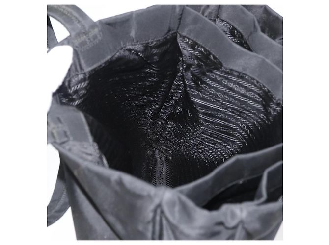 Prada Tote Bag aus schwarzem Nylon mit silberner Authentizität ep14354A - Ansicht 21