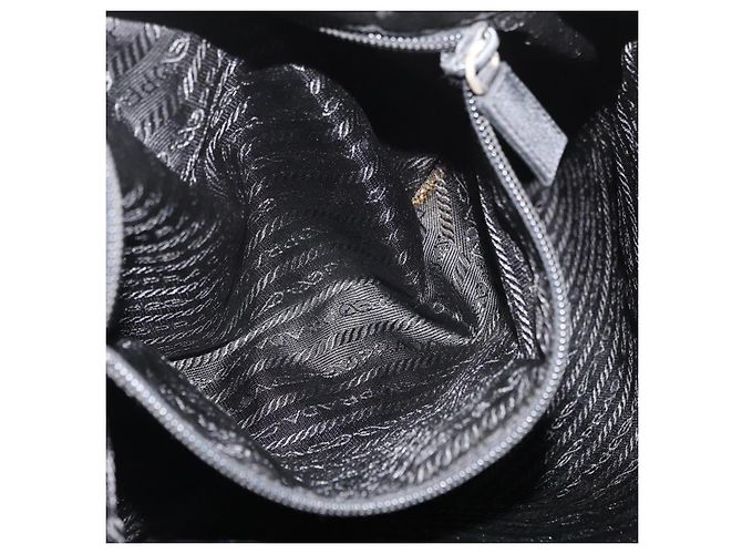 Prada Tote Bag aus schwarzem Nylon mit silberner Authentizität ep14354A - Ansicht 24