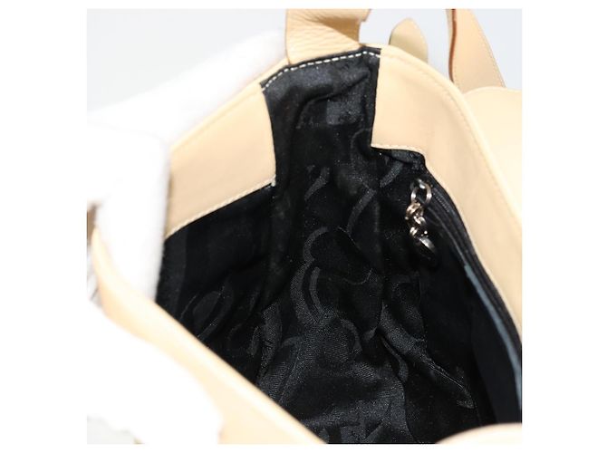 Borsa a Spalla Gancini in Pelle Avorio Argento Auth BA12266 di Salvatore Ferragamo - vista 19
