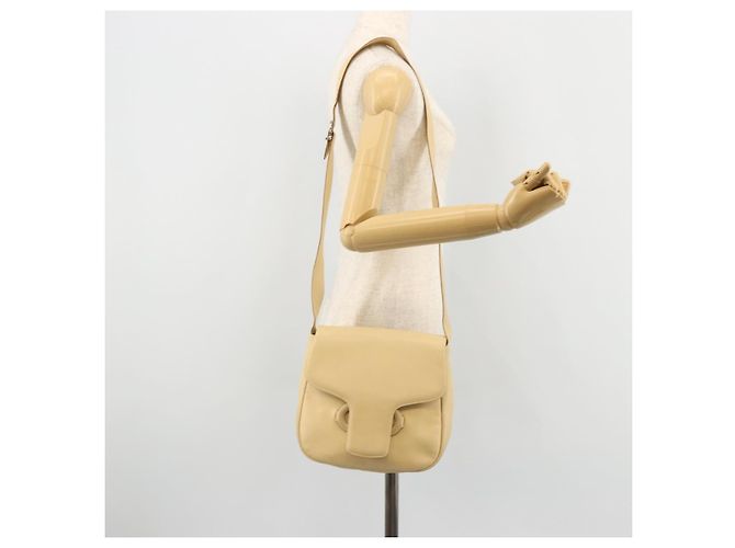 Borsa a Spalla Gancini in Pelle Avorio Argento Auth BA12266 di Salvatore Ferragamo - vista 22