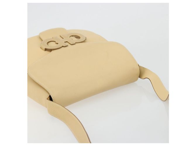 Borsa a Spalla Gancini in Pelle Avorio Argento Auth BA12266 di Salvatore Ferragamo - vista 6