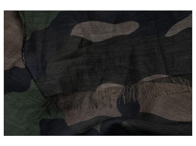 Sciarpa stampata camouflage Valentino Garavani Verde - vista 3