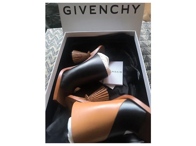 Sandali Givenchy in pelle marrone e nero - vista 5