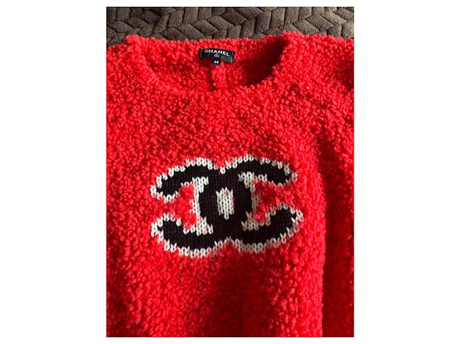 Roter Teddy-Fleece-Pullover mit CC-Logo von Chanel - Ansicht 3