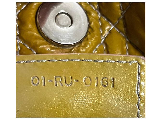 Christian Dior Borsa Lady Dior Media Pelle di Agnello Gialla Cannage Giallo - vista 14