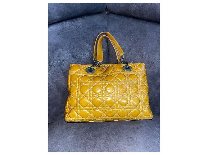 Christian Dior Borsa Lady Dior Media Pelle di Agnello Gialla Cannage Giallo - vista 5