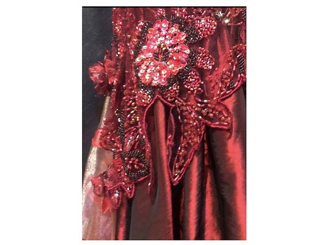 Autre Marque Vestido de festa Manon Collection Bordô com pedrarias e laço Bordeaux - vista 2