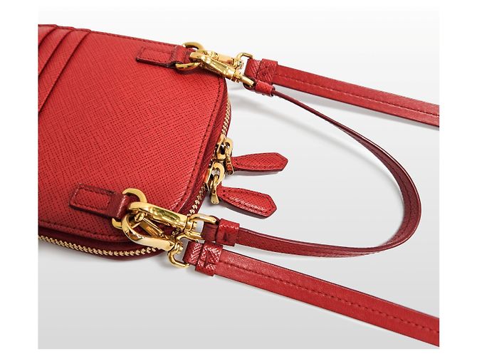 Prada Saffiano Spectrum Mini Crossbody Bag Rosso - vista 7