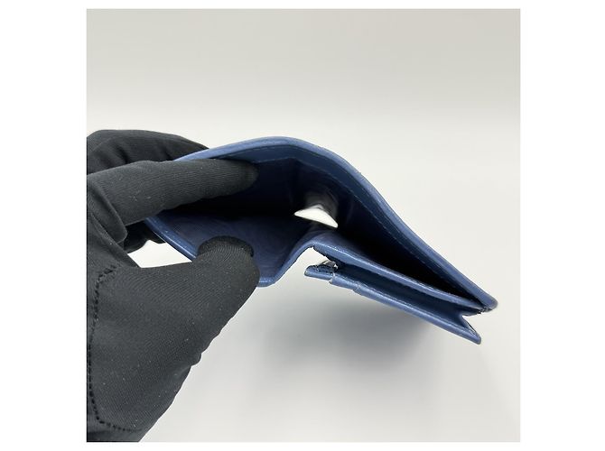 Gucci Hellblaues, gestepptes Lederportemonnaie - Ansicht 9