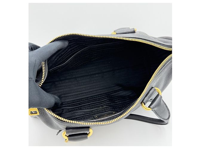 Prada Borsa tote in vitello daino dorato Nero - vista 9