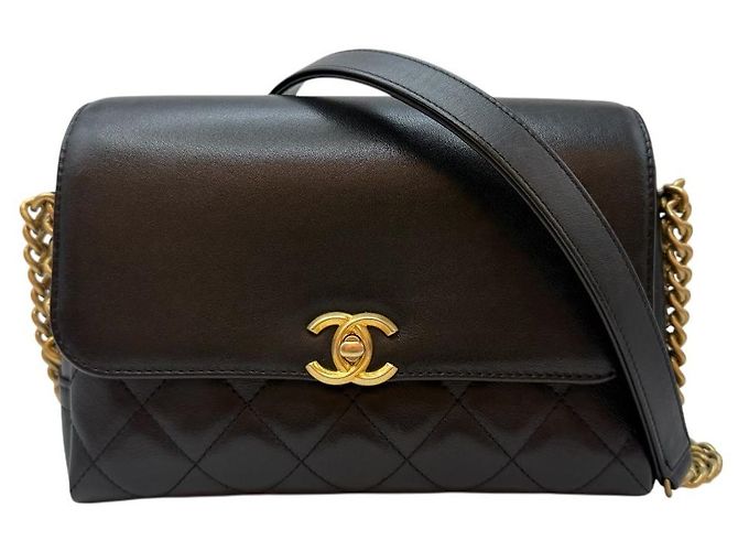 Chanel Bolsa de ombro em couro de bezerro preto com corrente preta - vista 3