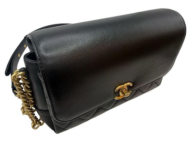Chanel Bolsa de ombro em couro de bezerro preto com corrente preta - vista 8