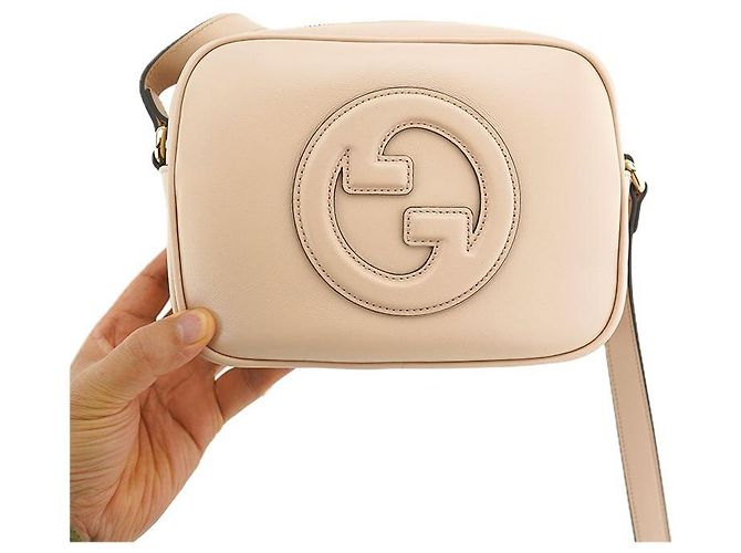 Gucci Piccola Borsa a Spalla AAEDB in Pelle Rosa Chiaro - vista 4