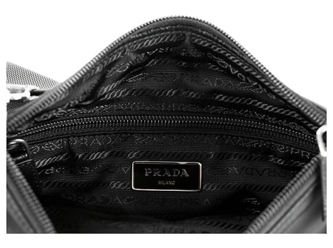 Prada Borsa a tracolla in tessuto di nylon nera Nero - vista 7