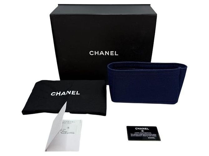 Chanel Borsa hobo media Gabrielle in blu navy - vista 10
