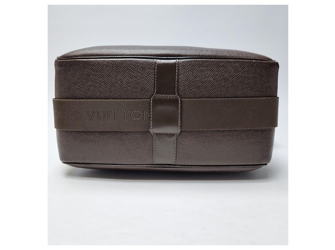 Louis Vuitton Borsa a Spalla Taiga Reporter PM Marrone - vista 13