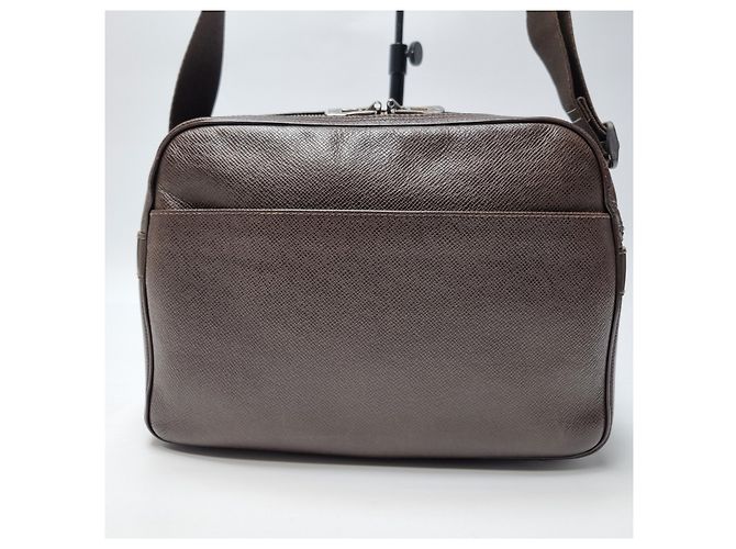 Louis Vuitton Borsa a Spalla Taiga Reporter PM Marrone - vista 2