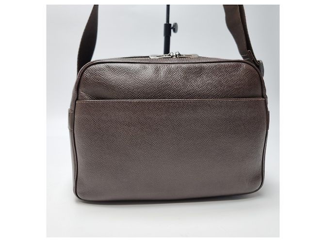 Louis Vuitton Borsa a Spalla Taiga Reporter PM Marrone - vista 4