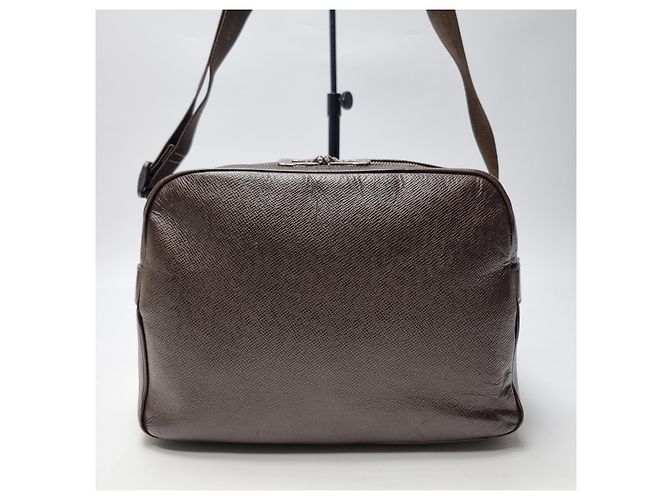 Louis Vuitton Borsa a Spalla Taiga Reporter PM Marrone - vista 8