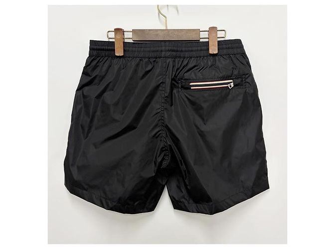 Moncler Shorts de bain noirs avec patch logo tricolore - vue 12