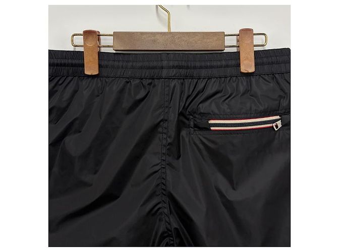 Moncler Shorts de bain noirs avec patch logo tricolore - vue 15