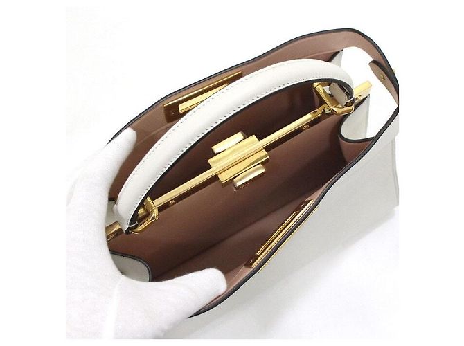 Fendi Borsa Tote e Borsa a Spalla Peekaboo Media in Pelle Bianca Bianco - vista 5
