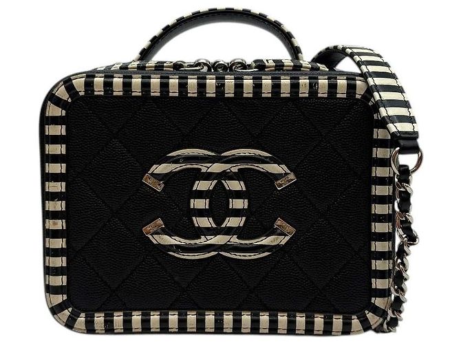 Vanity Chanel Mini borsa a tracolla serie Caviar Filigree Blu - vista 2
