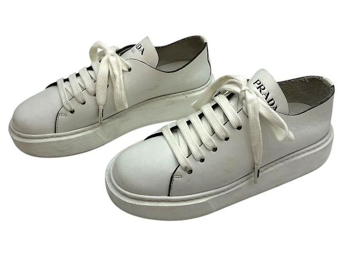 Prada Sneakers basse in pelle bianca per donne Bianco - vista 4