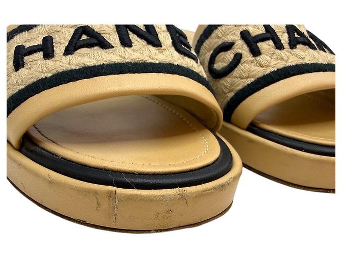 Chanel Lambskin Embroidered Logo Mule Sandals Brown - vista 7
